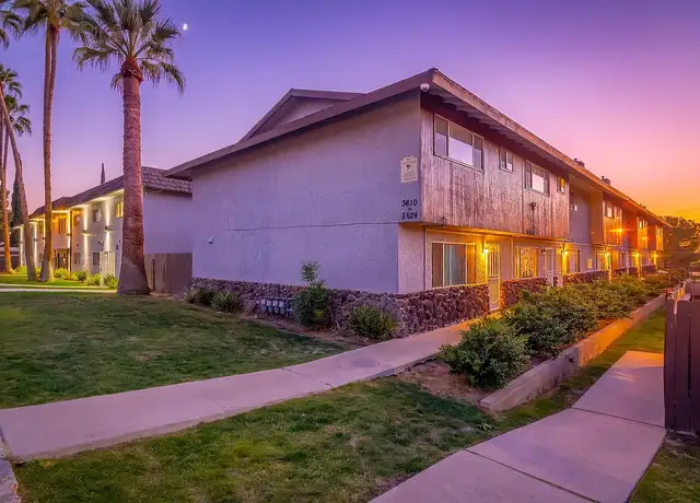 Photo of 3610 Dana St, Bakersfield, CA 93306