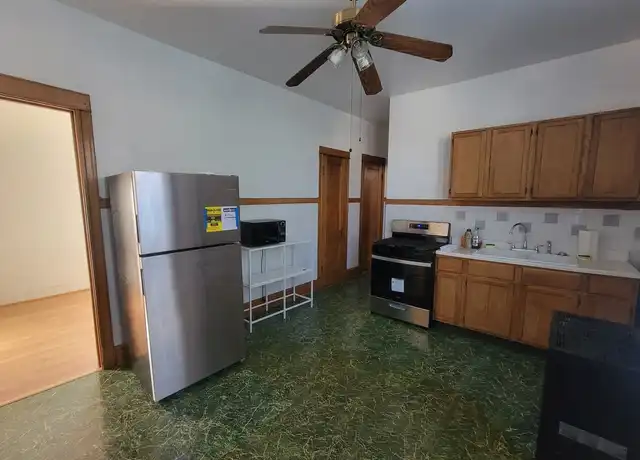 Property at 3046 N Haussen Ct Unit 2R, Chicago, IL, 60618, 2 beds, 1 bath, [object Object]