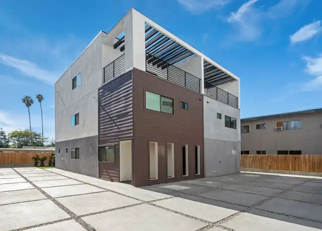 Property at 14802 Vanowen St, Van Nuys, CA, 91405, 6 beds, 6.5 baths, [object Object]