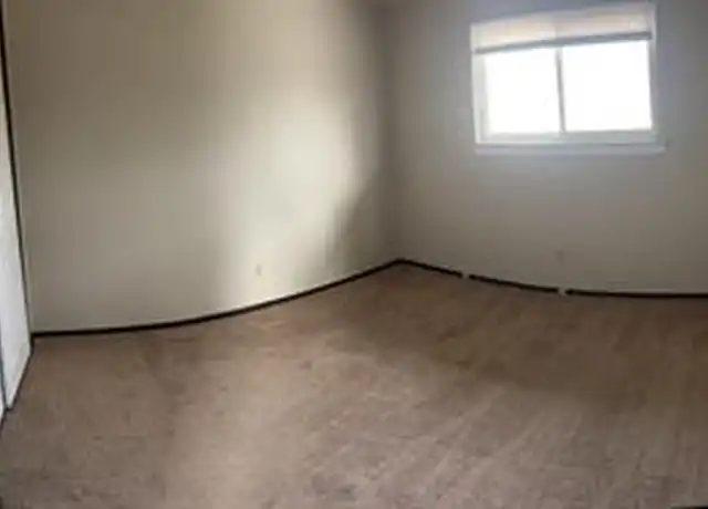 Property at 805 W Pine Hill Ln Unit A, Peoria, IL, 61614, 1 bed, 1 bath, [object Object]