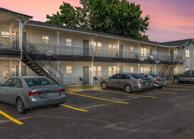 Property at 1785 S 79th East Ave Unit 85-202, Tulsa, OK, 74112, 1 bed, 1 bath, [object Object]