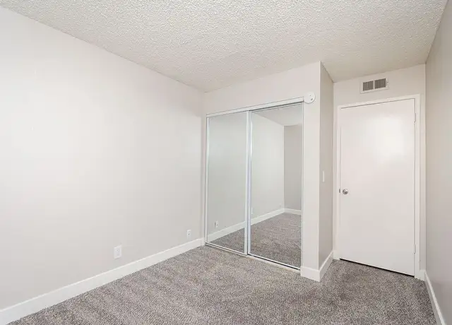 Photo of 2025 28th St, Sacramento, CA 95818