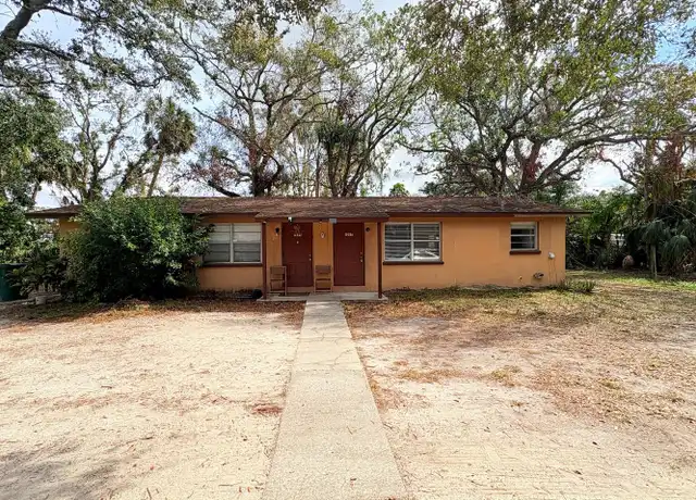 Property at 1215 59th Ave E, Bradenton, FL, 34203, 2 beds, 1 bath, [object Object]