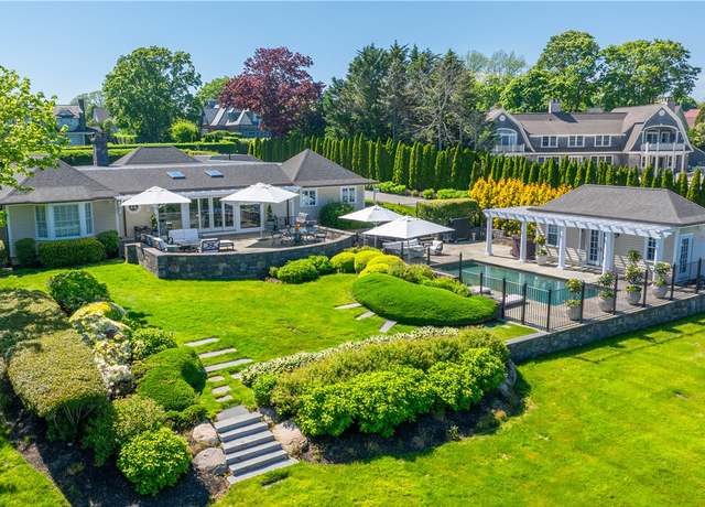 Photo of 3 Barclay Sq, Newport, RI 02840