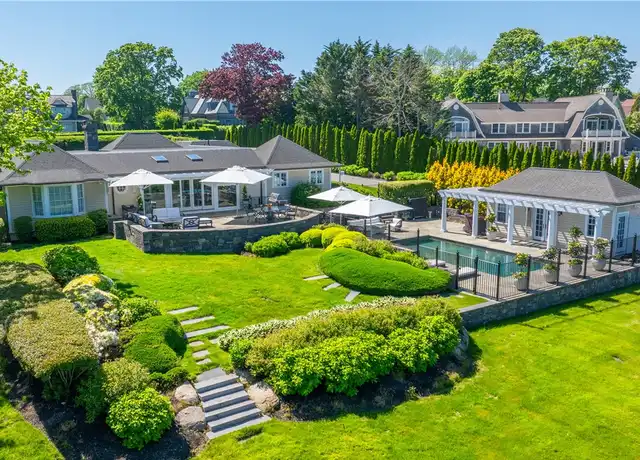 Property at 3 Barclay Sq, Newport, RI, 02840, 4 beds, 4.5 baths, [object Object]