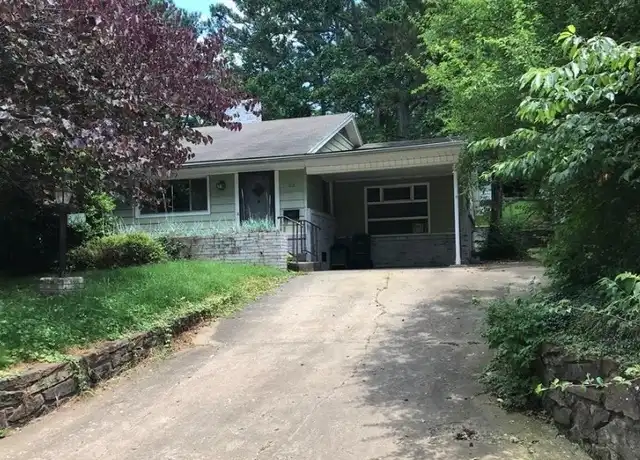 Property at 826 N Woodlawn Dr, Fayetteville, AR, 72701, 2 beds, 1.5 baths, [object Object]