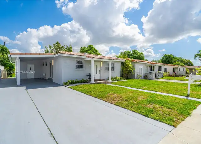 Property at 685 W 35th St, Hialeah, FL, 33012, 3 beds, 2 baths, [object Object]