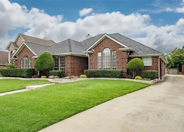 Property at 8124 Vine Wood Dr, North Richland Hills, TX, 76182, 4 beds, 2 baths, [object Object]