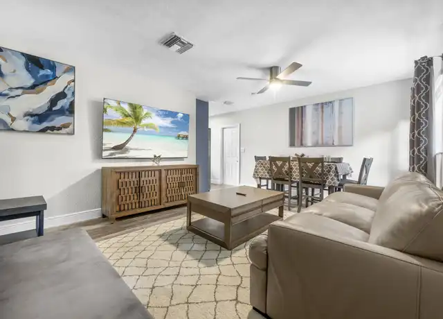Property at 1208 NE 5th Ave Unit 3, Fort Lauderdale, FL, 33304, 1 bed, 1 bath, [object Object]