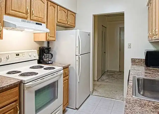 Property at Bower Hill III - 1170 Bower Hill Rd, Pittsburgh, PA, 15243, 1 bed, 1 bath, [object Object]