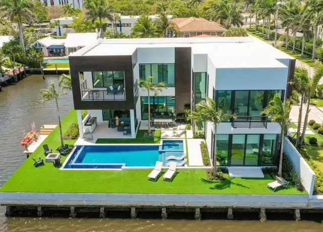 Property at 718 SE 7th St, Delray Beach, FL, 33483, 5 beds, 5.5 baths, [object Object]