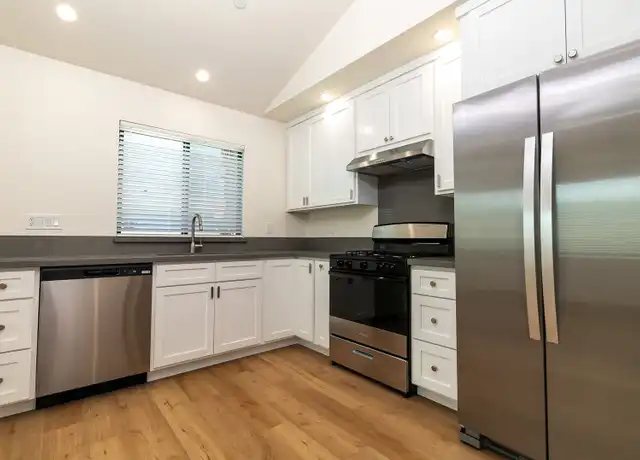 Property at 25030 Oak St Unit 25032-1/2, Lomita, CA, 90717, 2 beds, 2 baths, [object Object]