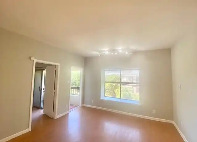 Property at 2209 S Braeswood Blvd Unit 33F, Houston, TX, 77030, 2 beds, 2 baths, [object Object]