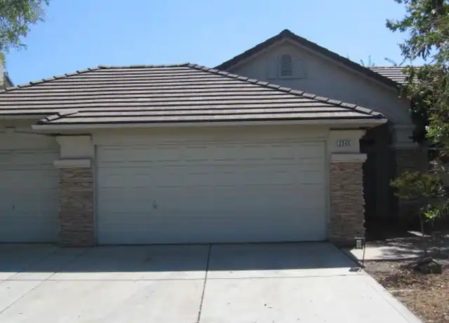 Property at 2345 E Oak Haven Dr, Fresno, CA, 93730, 3 beds, 2 baths, [object Object]