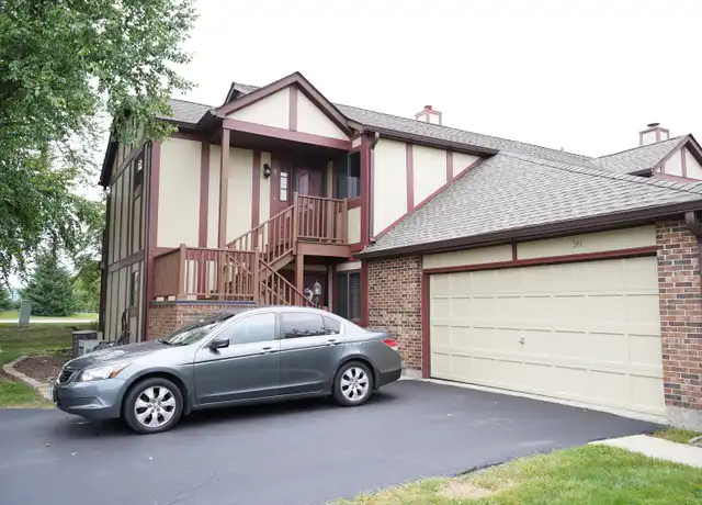 Property at 361 Farnsworth Ct #8, Glen Ellyn, IL, 60137, 3 beds, 2 baths, [object Object]