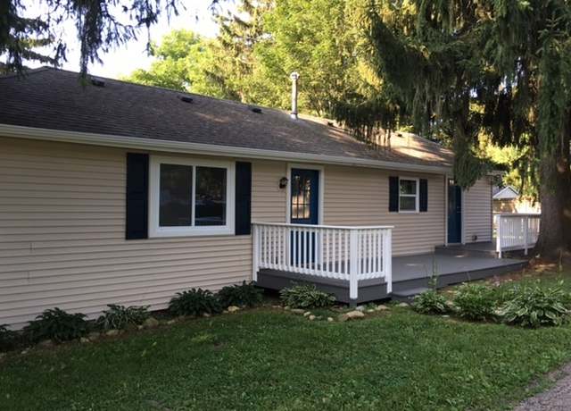 Photo of N3219 Vine Rd, Lake Geneva, WI 53147