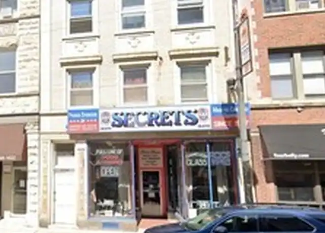 Property at 3229 N Clark St Unit 3R, Chicago, IL, 60657, 3 beds, 2 baths, [object Object]