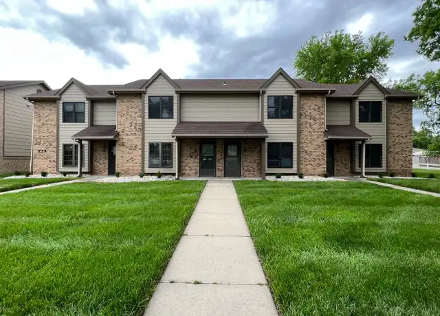 Property at 737 W 8th St Unit 2, Junction City, KS, 66441, 3 beds, 1.5 baths, [object Object]