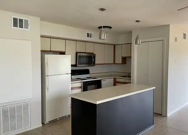 Property at 6107 Snug Harbor Blvd Unit EFF, Montgomery, TX, 77356, 0 beds, 1 bath, [object Object]