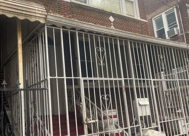 Property at 442 Amboy St, Brooklyn, NY, 11212, 3 beds, 1 bath, [object Object]