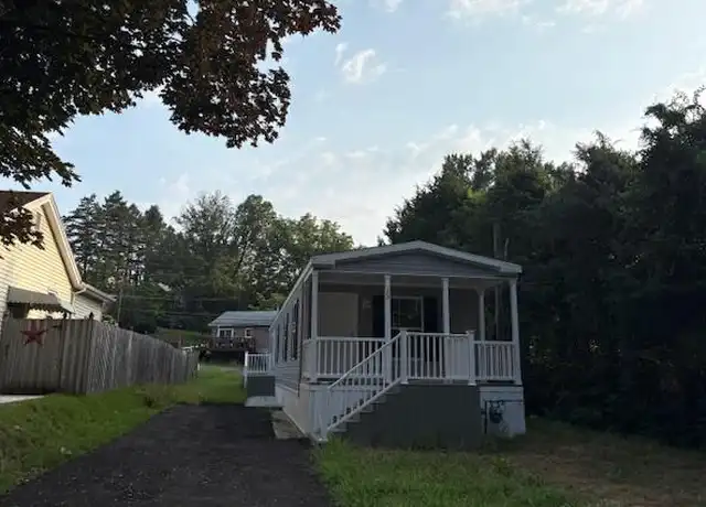 Property at 13 Montrose Blvd, Reading, PA, 19607, 3 beds, 2 baths, [object Object]