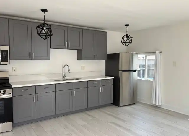 Property at 1732 W 20th St Unit 1732 1/2, Los Angeles, CA, 90007, 1 bed, 1 bath, [object Object]