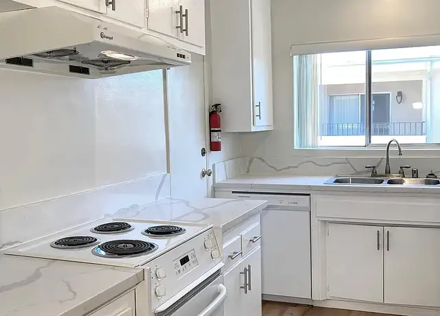 Photo of 623 N Monterey St, Alhambra, CA 91801