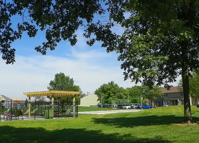 Property at Woods of Castleton - 8281 Clearvista Pkwy, Indianapolis, IN, 46256, 1-2 bed, 1-1.5 bath, [object Object]