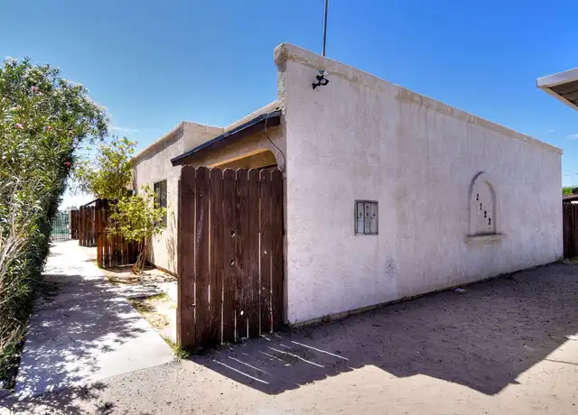 Property at 2122 S Maple Ave Unit B, Yuma, AZ, 85364, 2 beds, 1 bath, [object Object]