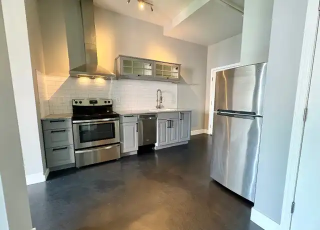 Property at 560 S Prince St Unit 104, Lancaster, PA, 17603, 1 bed, 1 bath, [object Object]