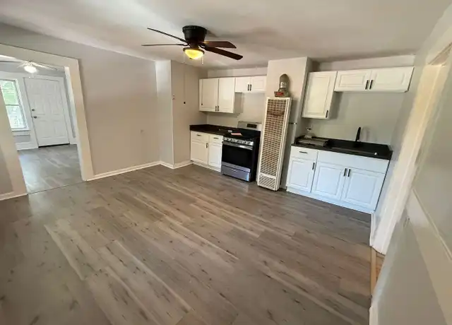 Property at 71 West St Unit 2R, Southbridge, MA, 01550, 2 beds, 1 bath, [object Object]