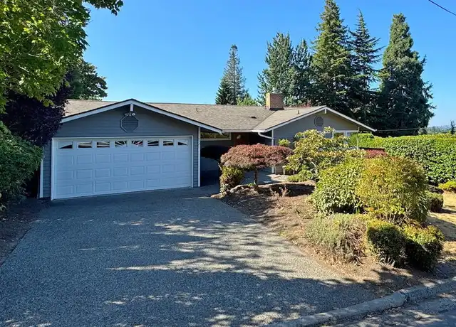 Property at 10521 NE 48th Pl, Kirkland, WA, 98033, 4 beds, 2.5 baths, [object Object]