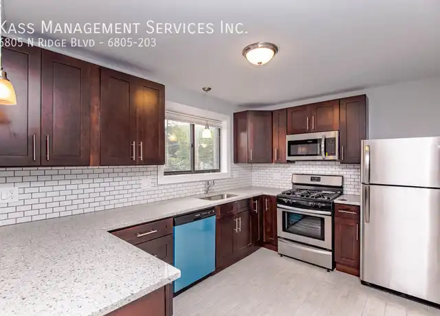 Property at 6805 N Ridge Blvd Unit 6805-203, Chicago, IL, 60645, 2 beds, 1 bath, [object Object]
