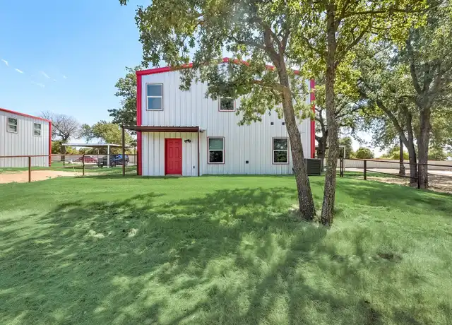 Property at 1033 Deer Ln Unit 1033, Azle, TX, 76020, 4 beds, 2 baths, [object Object]