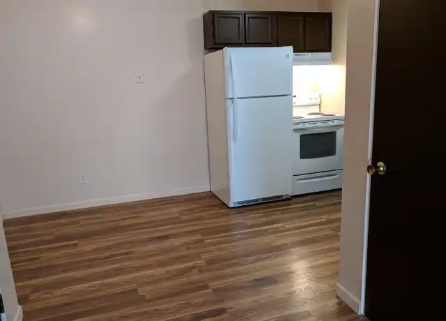 Property at 1103 25th St Unit A8, Rock Island, IL, 61201, 2 beds, 1 bath, [object Object]