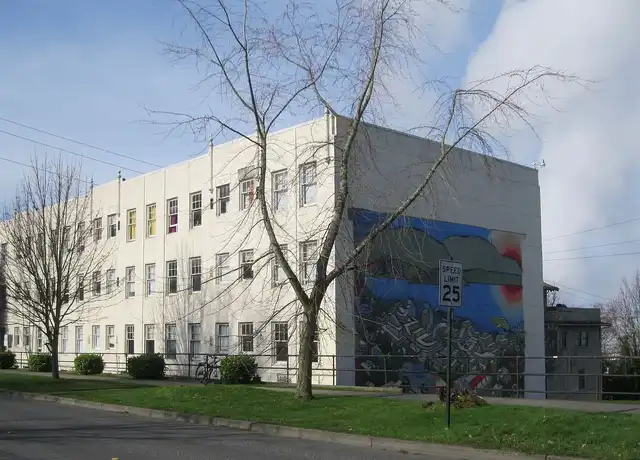 Property at 421EMAPLESTREET - 421 E Maple St, Bellingham, WA, 98225, 1 bed, 1 bath, [object Object]