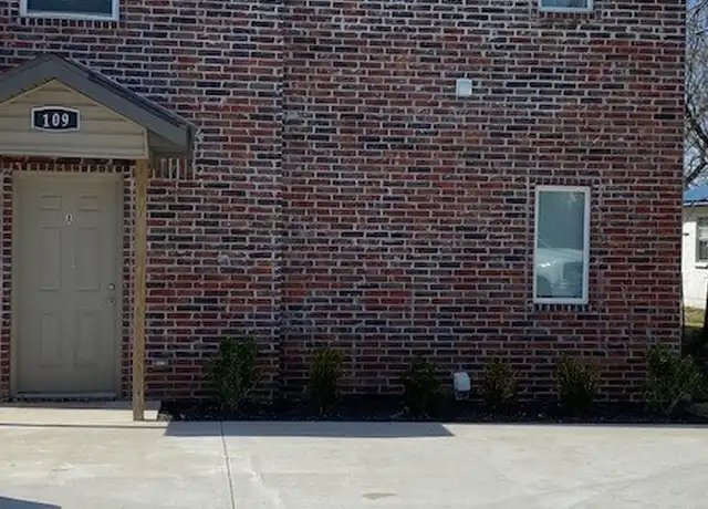 Property at 109 2nd Ave SW Unit A, Gravette, AR, 72736, 1 bed, 1 bath, [object Object]