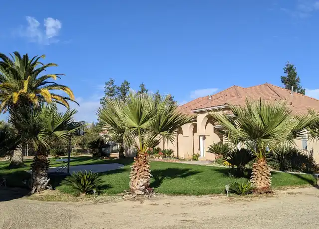 Property at 11550 S Henderson Rd, Caruthers, CA, 93609, 4 beds, 2 baths, [object Object]