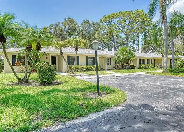 Property at 7820 Palm Aire Ln, Sarasota, FL, 34243, 2 beds, 2 baths, [object Object]