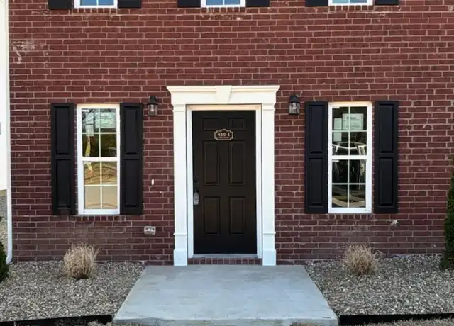 Property at 410 SE 3rd St Unit 2, Bryant, AR, 72022, 2 beds, 2.5 baths, [object Object]