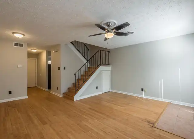 Property at 114 Ladbrook Ln, Knoxville, TN, 37922, 2 beds, 1.5 baths, [object Object]