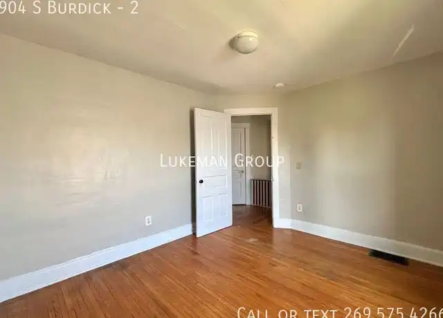 Property at 904 S Burdick St Unit 2, Kalamazoo, MI, 49001, 2 beds, 1 bath, [object Object]