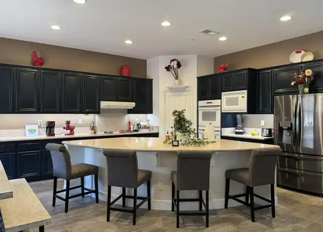 Property at 2188 Ipanema Ln, Vista, CA, 92084, 3 beds, 2.5 baths, [object Object]