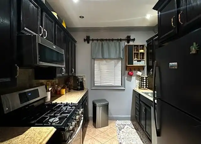 Property at 253 W Englewood Ave, Englewood, NJ, 07631, 3 beds, 1 bath, [object Object]