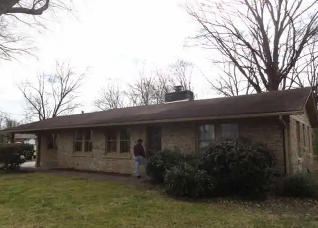 Property at 625 Meadowlawn Ave, Bowling Green, KY, 42103, 3 beds, 1 bath, [object Object]