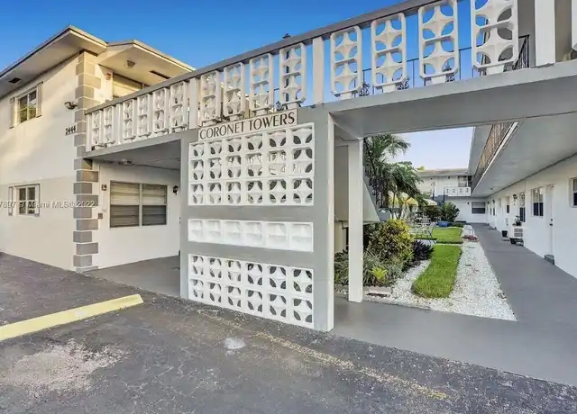Property at 2444 Polk St #204, Hollywood, FL, 33020, 1 bed, 1 bath, [object Object]