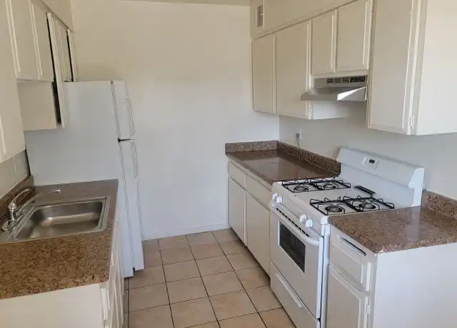 Property at 5232 Pebble Beach Blvd Unit B, Las Vegas, NV, 89108, 2 beds, 1 bath, [object Object]