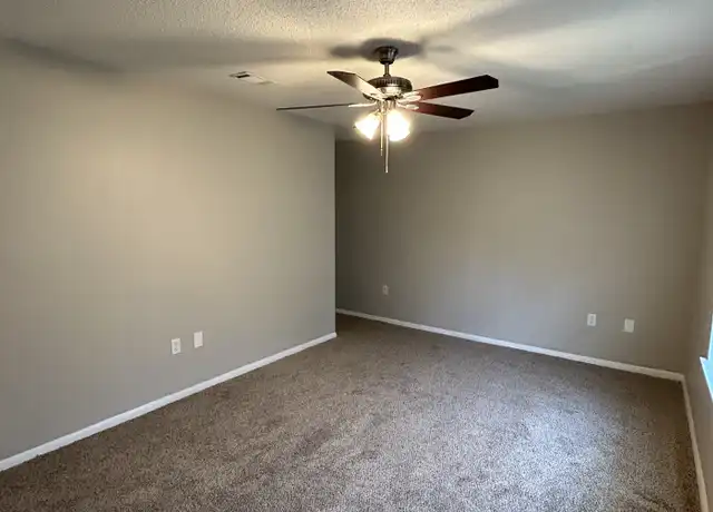 Property at 13 Northwood Dr, Conway, AR, 72034, 3 beds, 2 baths, [object Object]