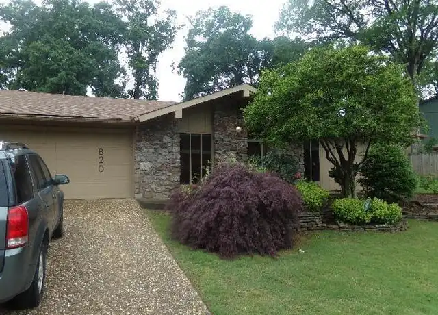 Property at 820 N Shackleford Rd, Little Rock, AR, 72211, 3 beds, 2 baths, [object Object]