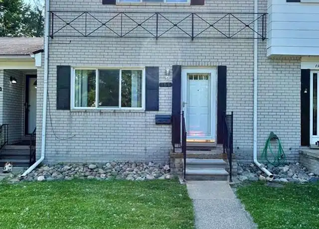 Property at 166 N Christine Cir, Mount Clemens, MI, 48043, 2 beds, 1.5 baths, [object Object]